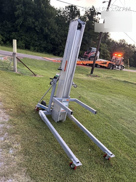 2023 GENIE SLC-24