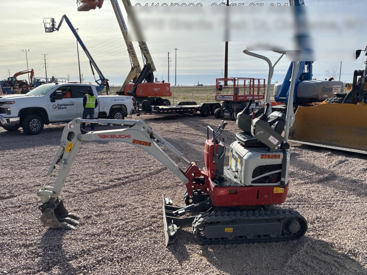 2022 TAKEUCHI TB210R