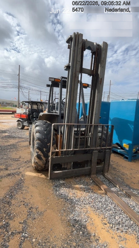 2019 CASE 588H