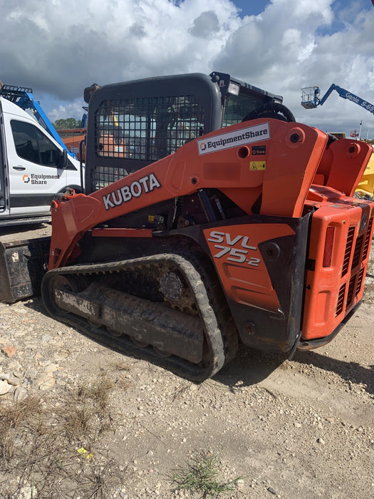 2019 Kubota SVL75-2 Cab/Heat/Air, Standard Tracks, Standard Flow, Hydraulic QC 68" HD Bucket w/ Smooth cutting edge