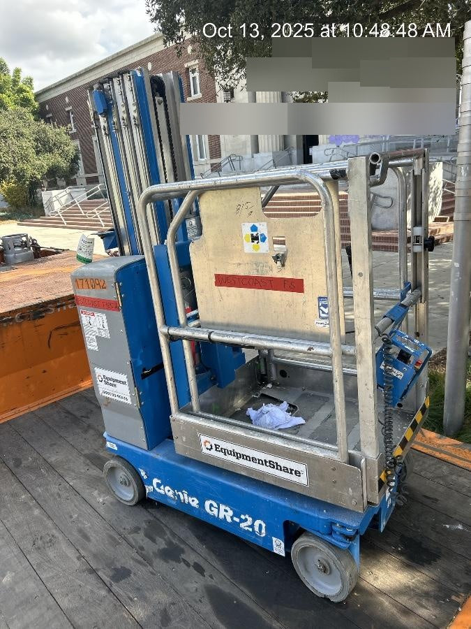 2021 GENIE GR-20