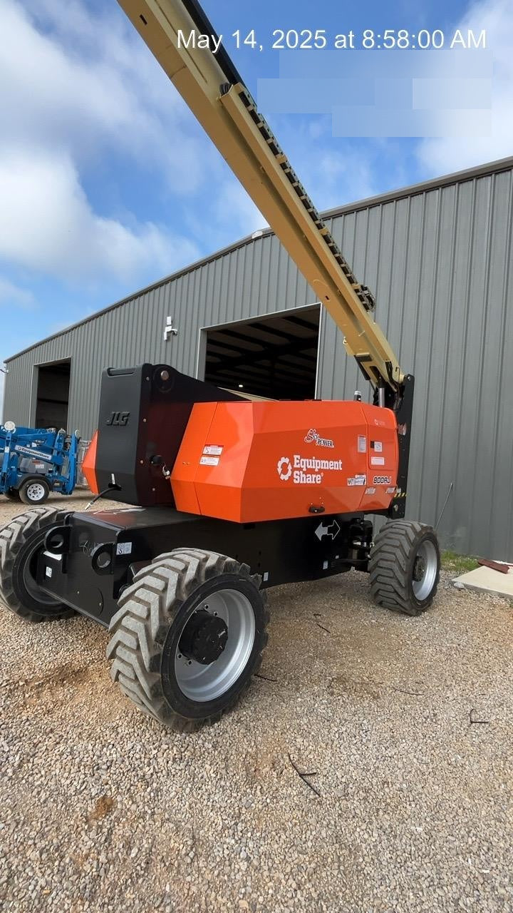 2025 JLG 800AJ