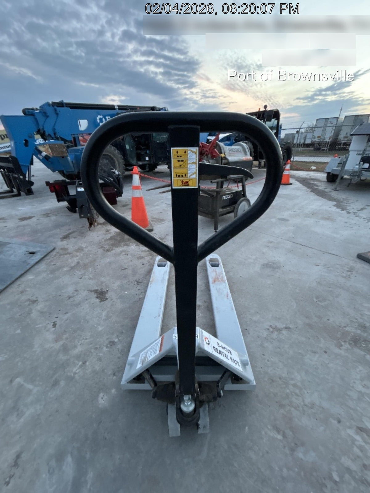 2025 STRONGWAY 4400 lb Pallet Jack