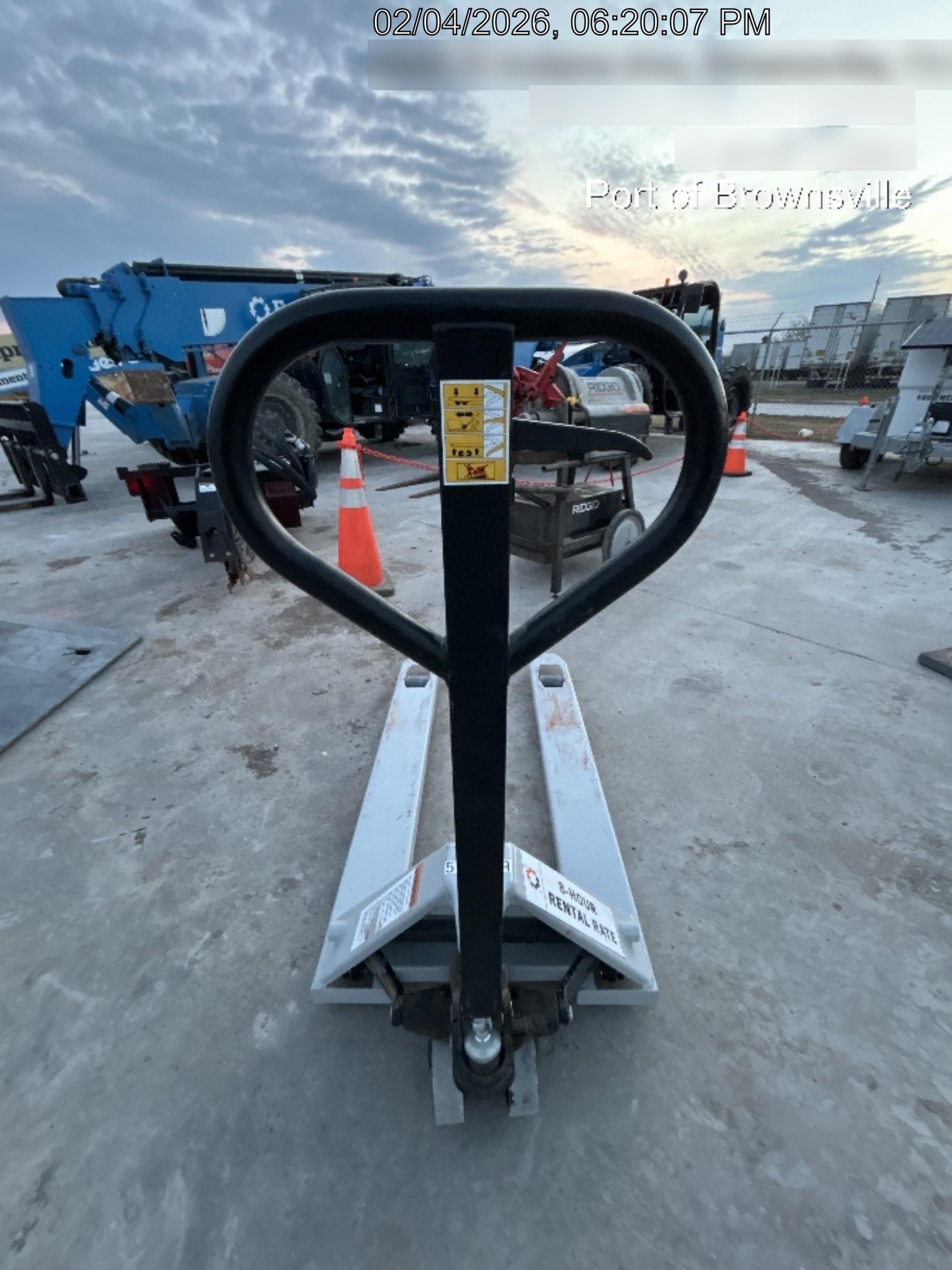2025 STRONGWAY 4400 lb Pallet Jack