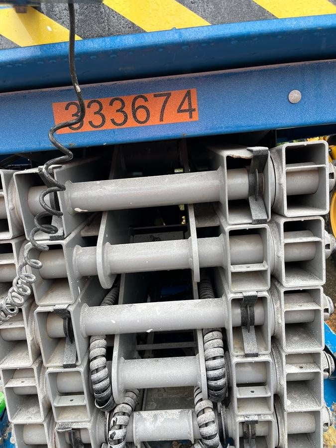 2021 GENIE GS-1932