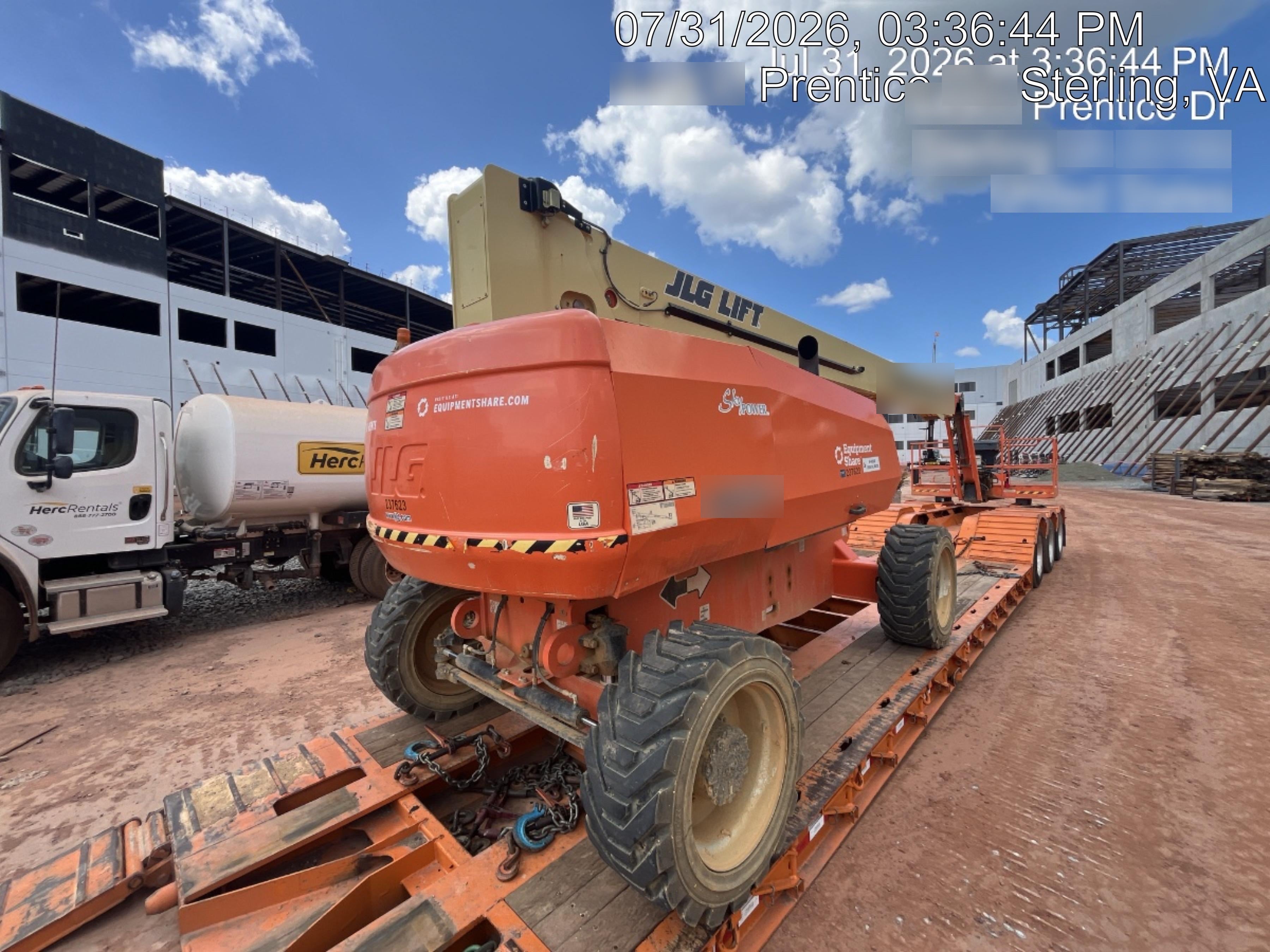 2022 JLG 860SJ