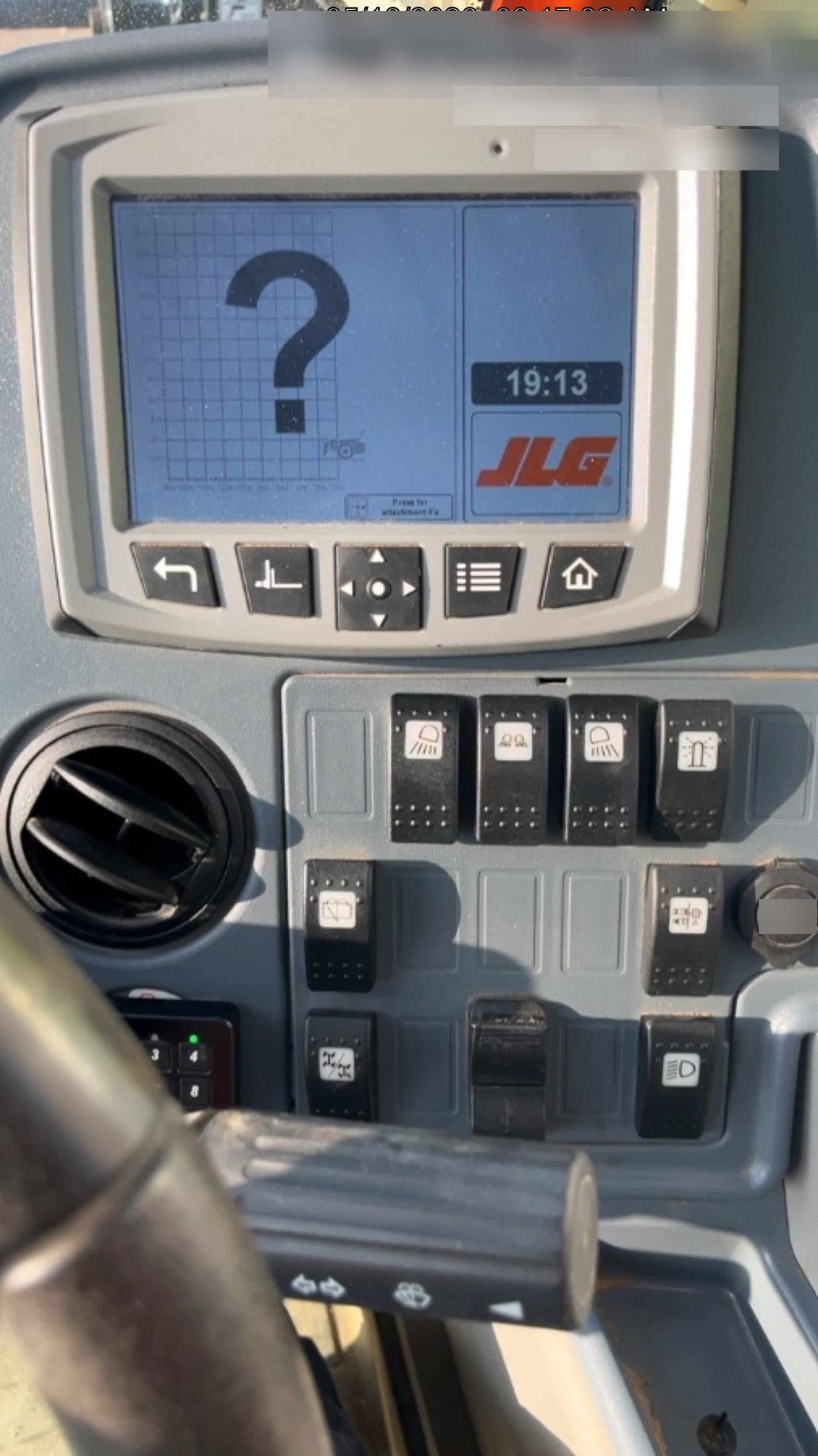 2025 JLG 1732