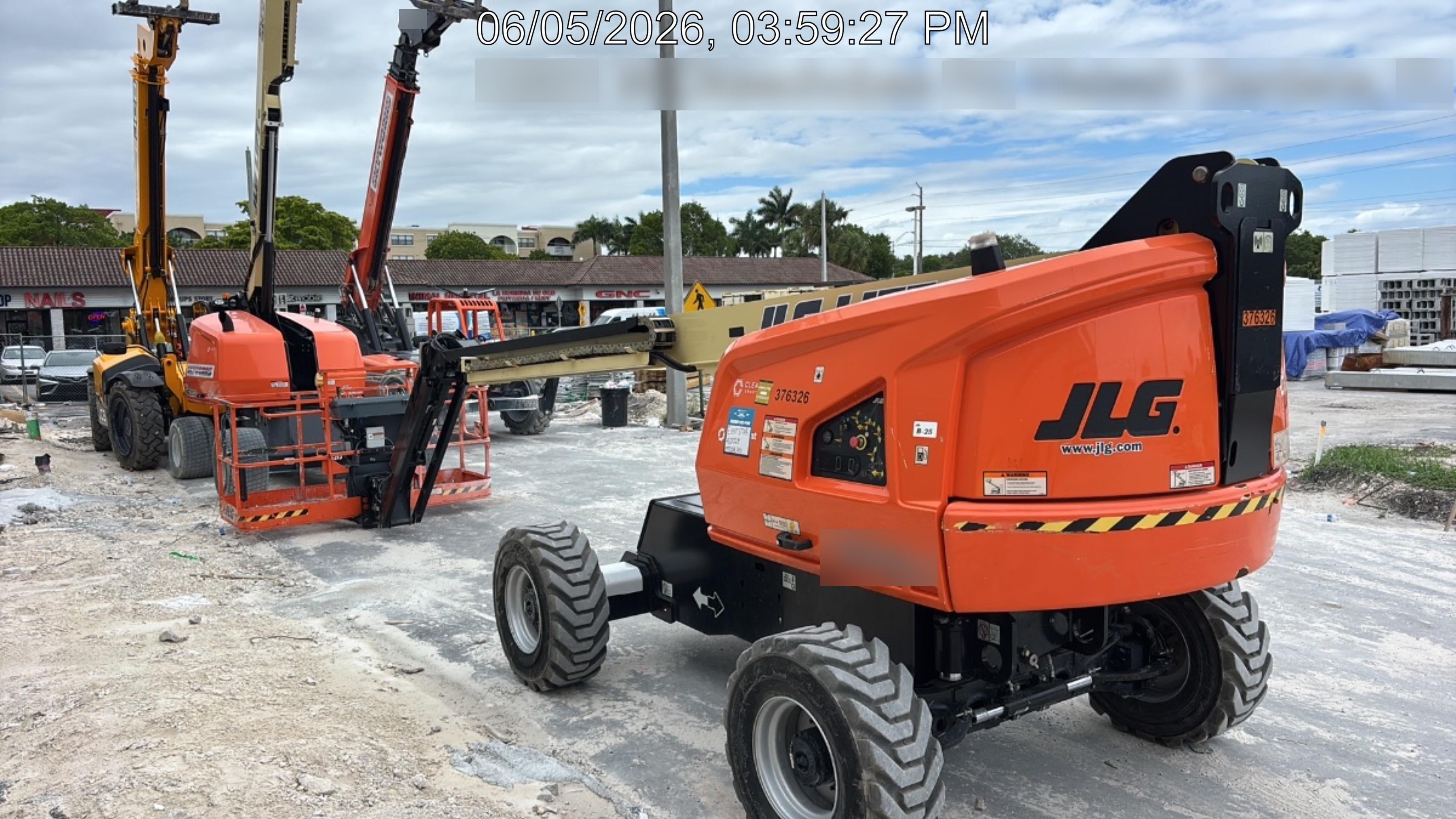 2023 JLG 460SJ
