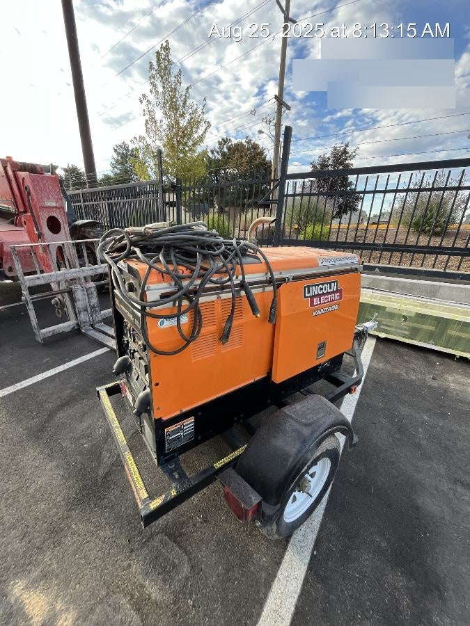 2021 Lincoln Electric Vantage 322 Vantage 322 Ready Pak 3 w/ Decals, ORANGE (includes trailer, cable rack, fender light kit) NO Telematics