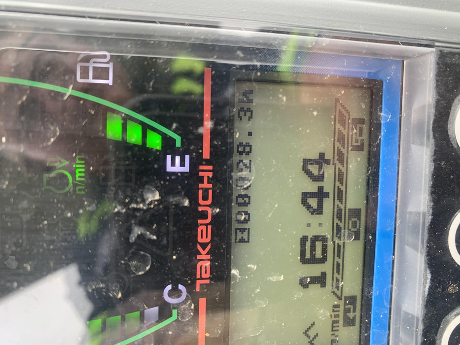 2020 TAKEUCHI TB250-2