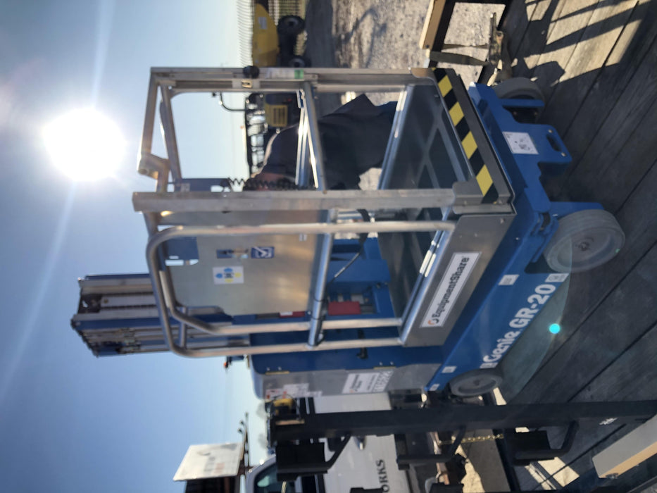 2020 GENIE GR-20