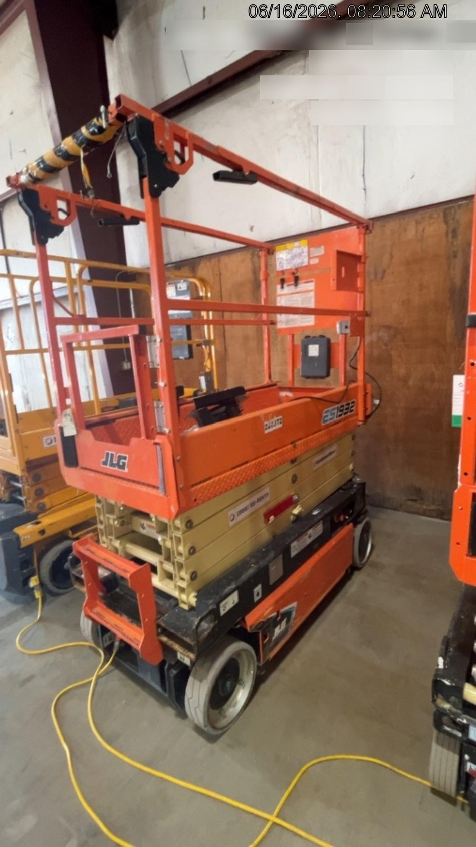 2022 JLG ES1932