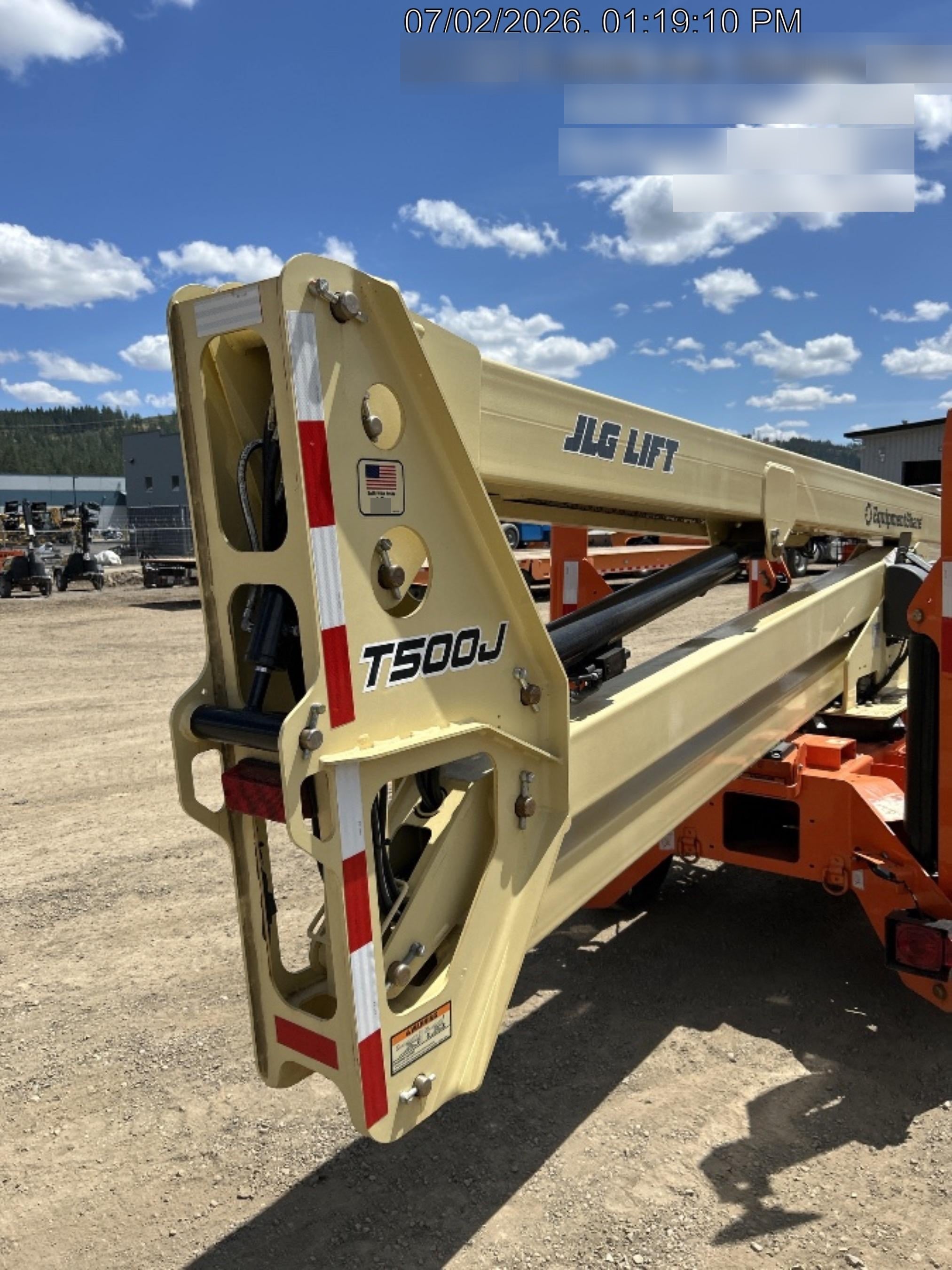 2022 JLG T500J