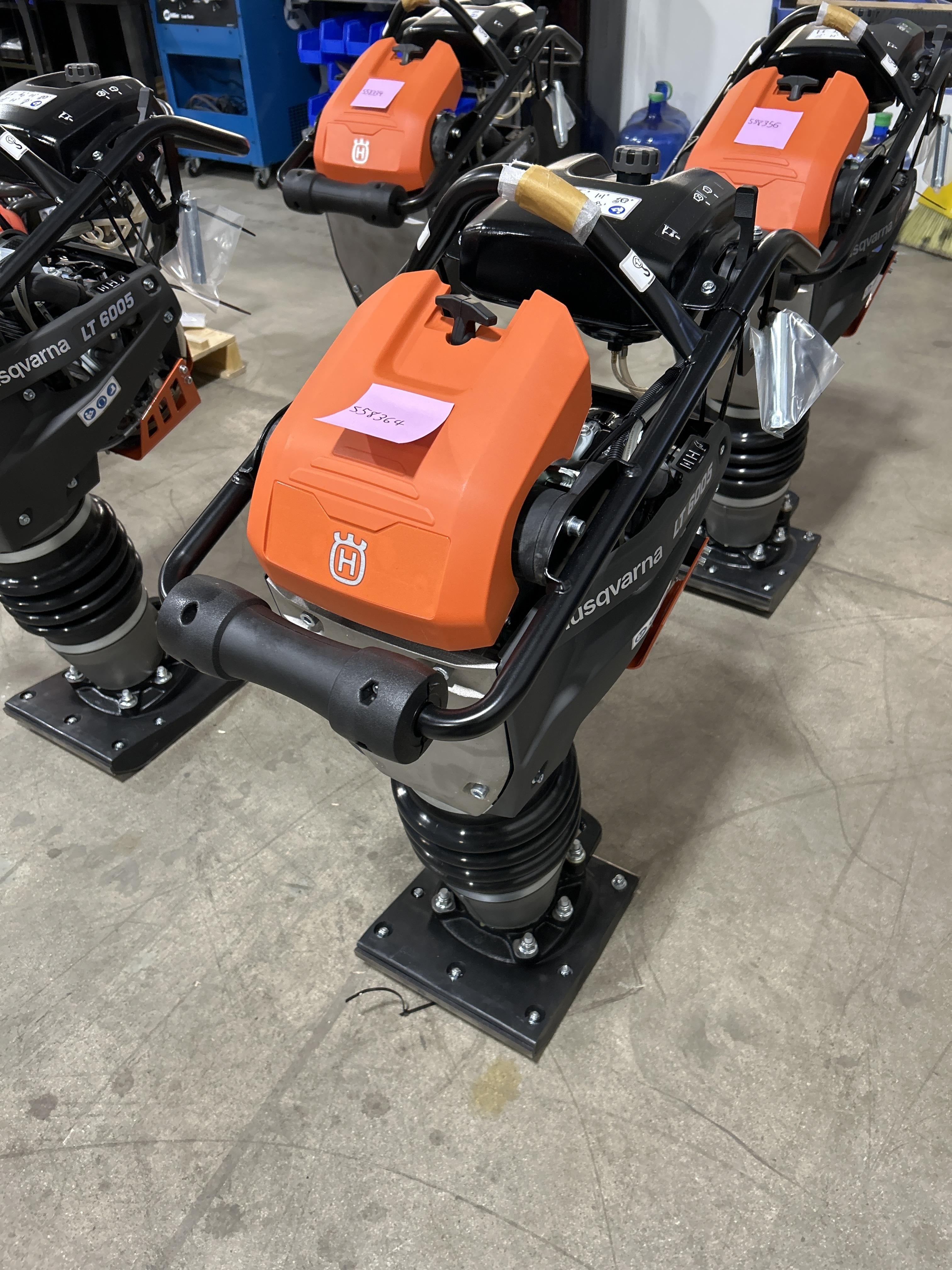 2025 HUSQVARNA LT6005