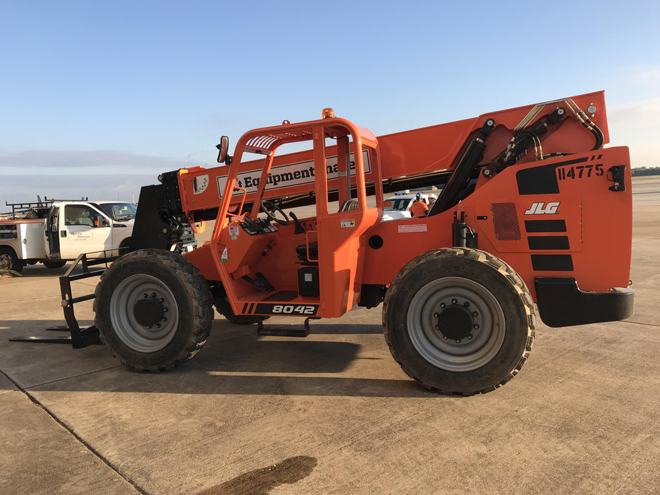 2020 Skytrak 8042 74 Hp, FF Tires, Work Lights, Beacon, Aux Hydraulics, Back up Alarm, Lifting Eye, ES Decals