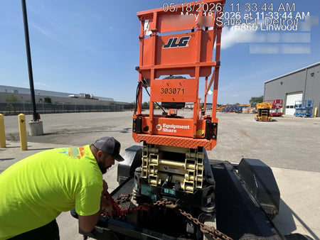 2023 JLG ES1932