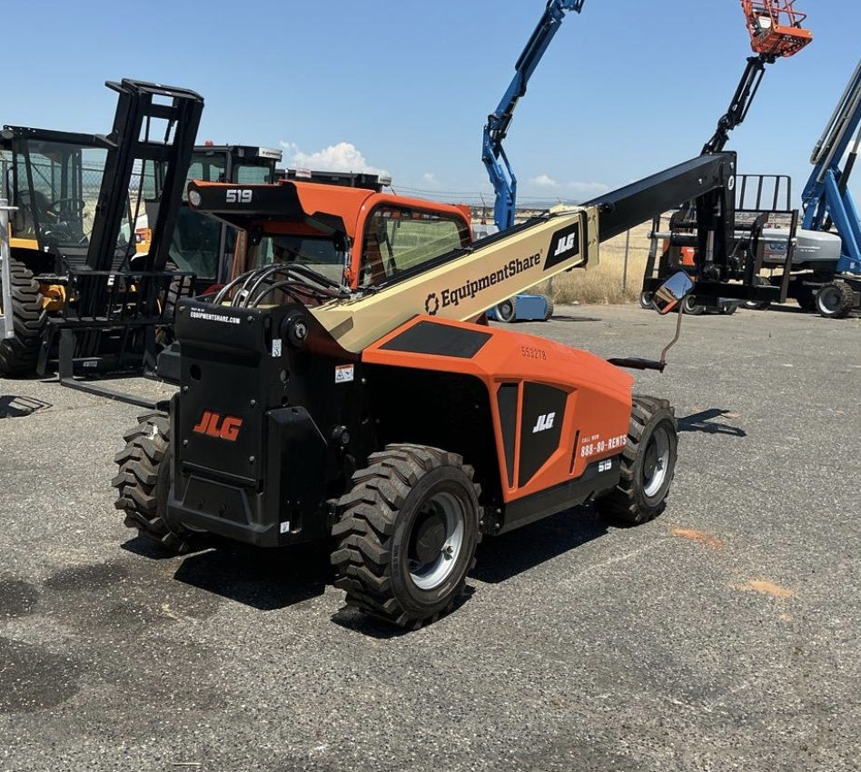 2025 JLG 519