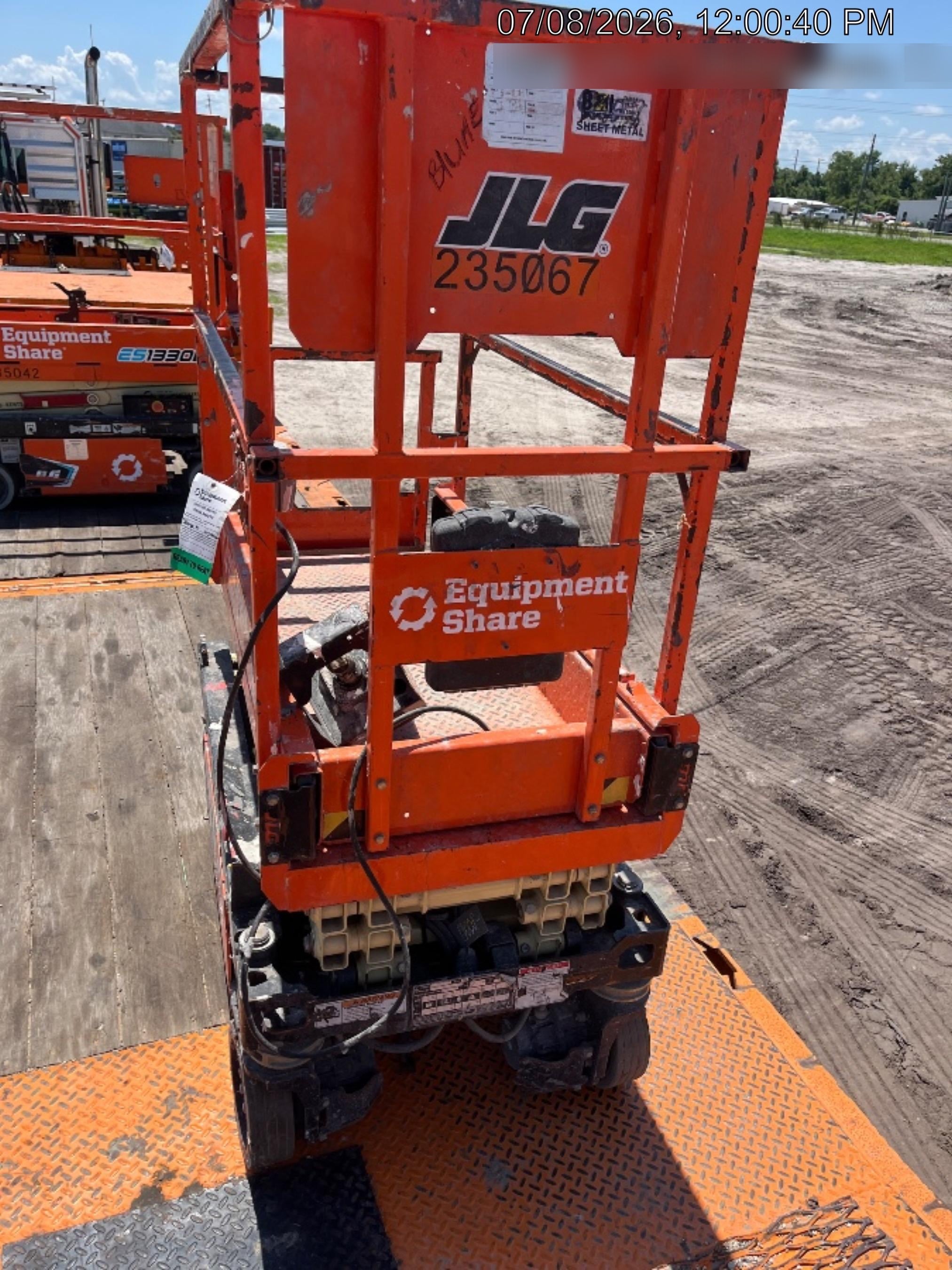 2022 JLG ES1330L