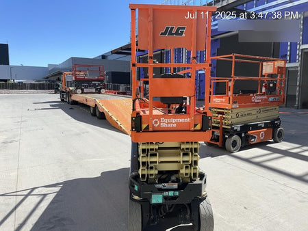 2022 JLG ES2632