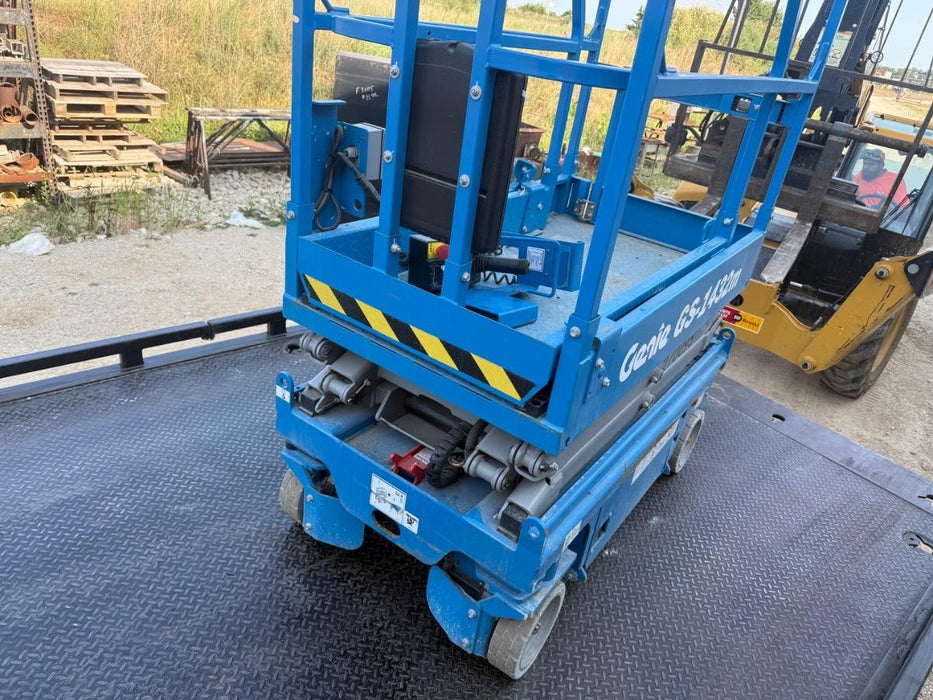 2022 GENIE GS-1432