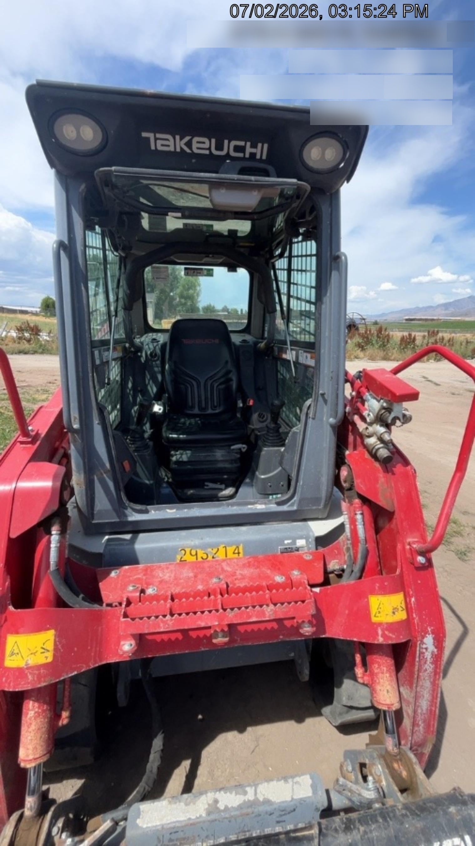 2023 TAKEUCHI TL8R2-CR