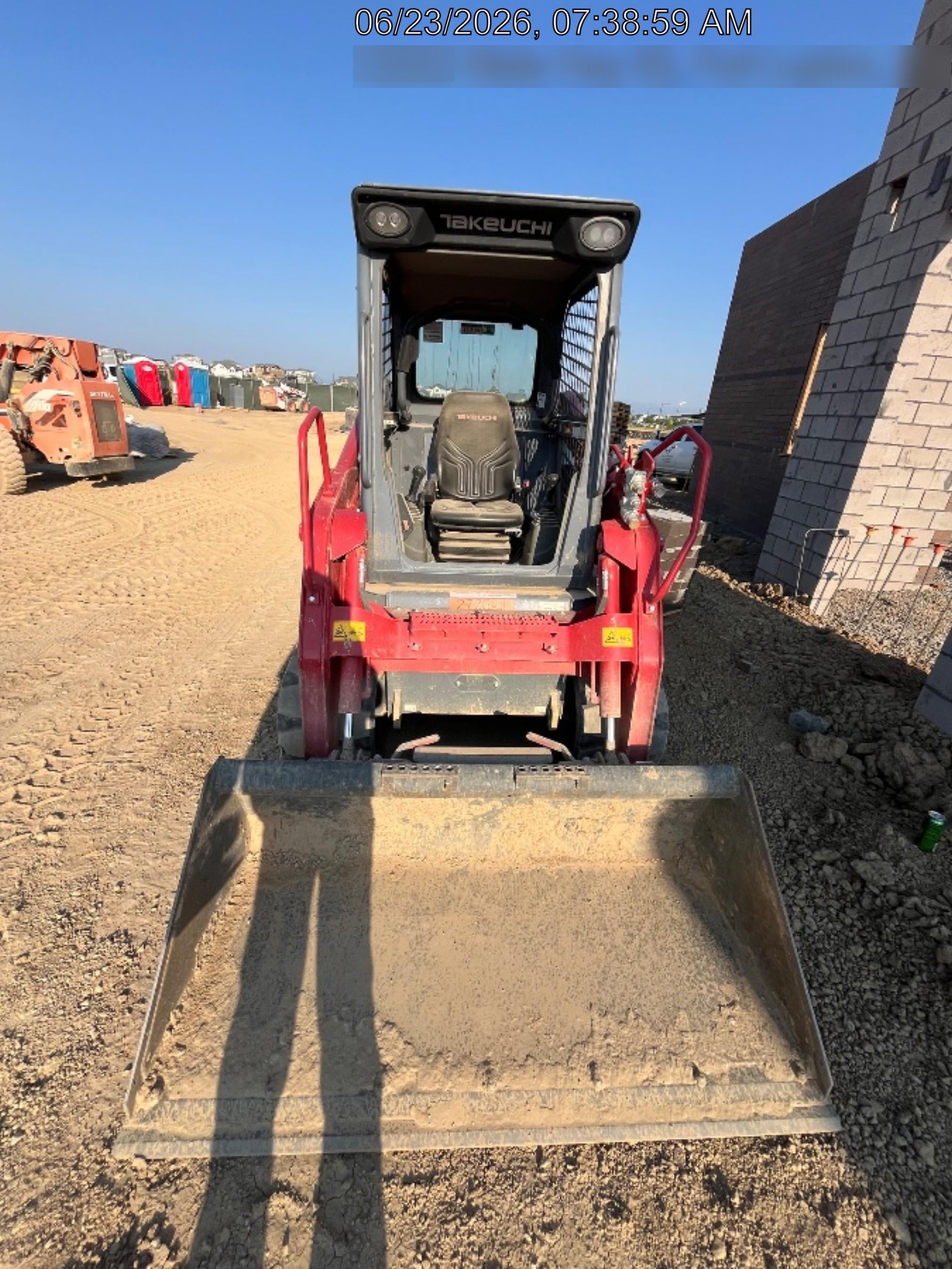 2022 TAKEUCHI TL8R2-R