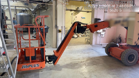 2019 JLG E300AJP