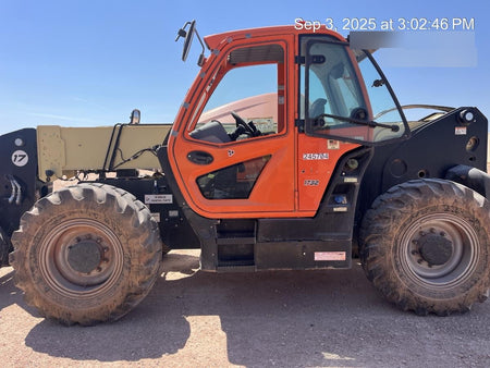 2022 JLG 1732