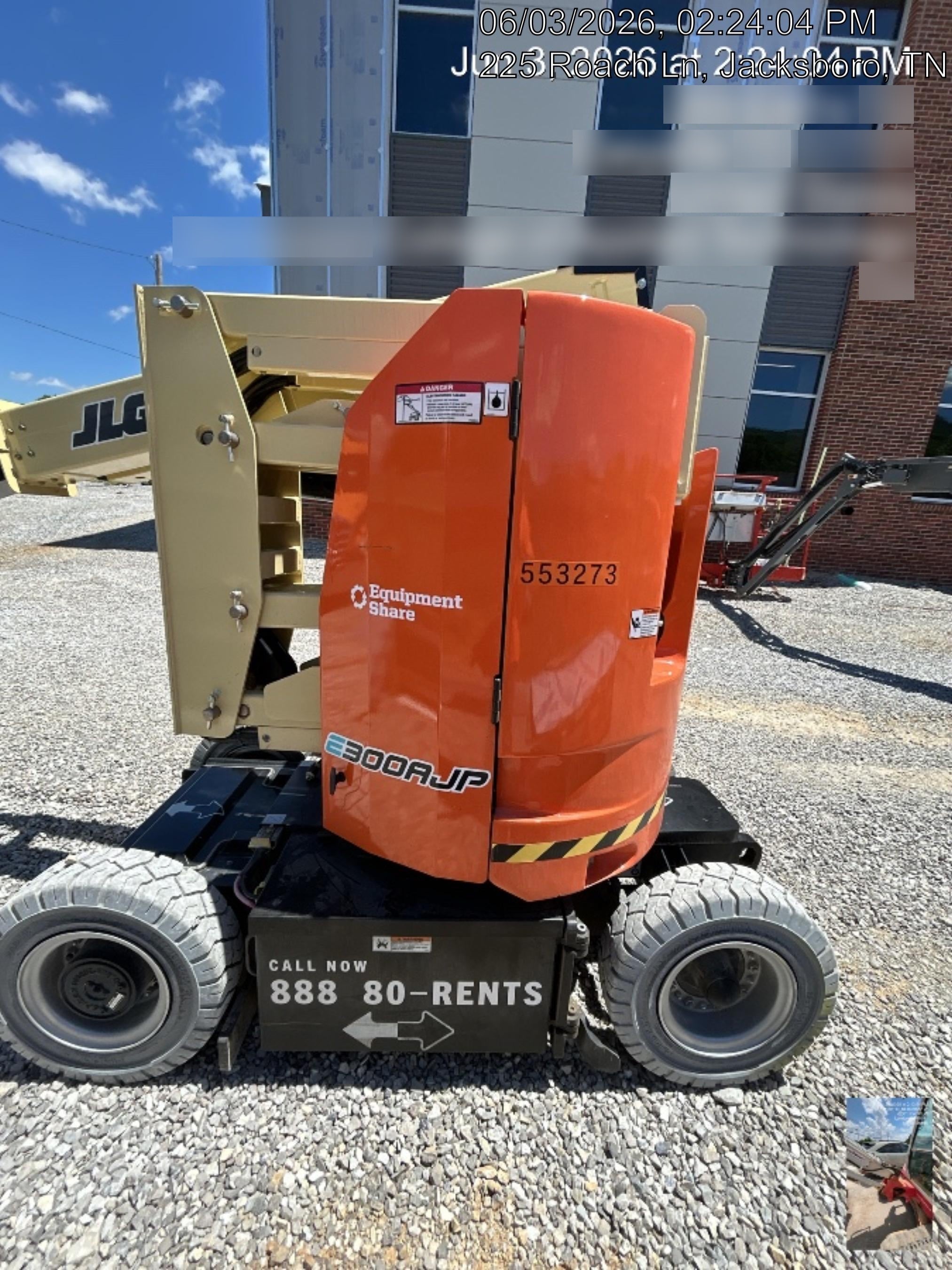 2025 JLG E300AJP