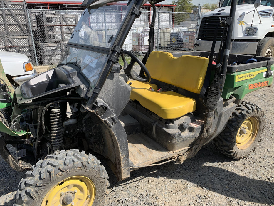 2021 John Deere XUV560E GATOR 4WD Utility Cart - 2-Seat, GAS, Canopy - ROPS, Windshield