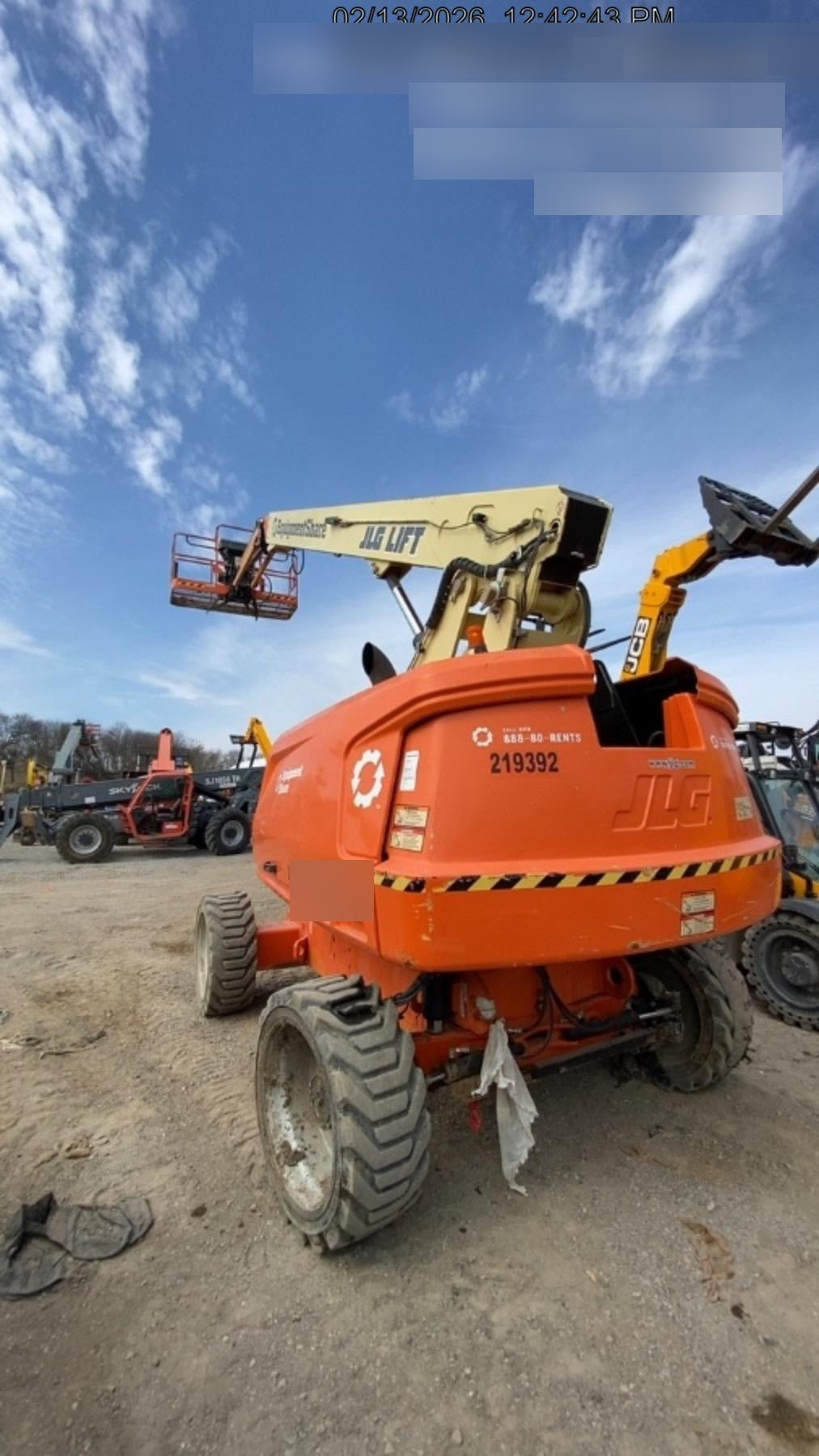2022 JLG 660SJ