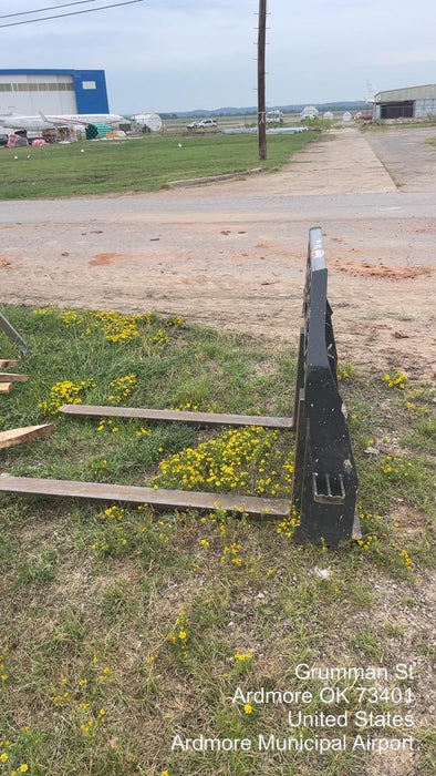 2021 PALADIN 48" Pallet Forks - Paladin