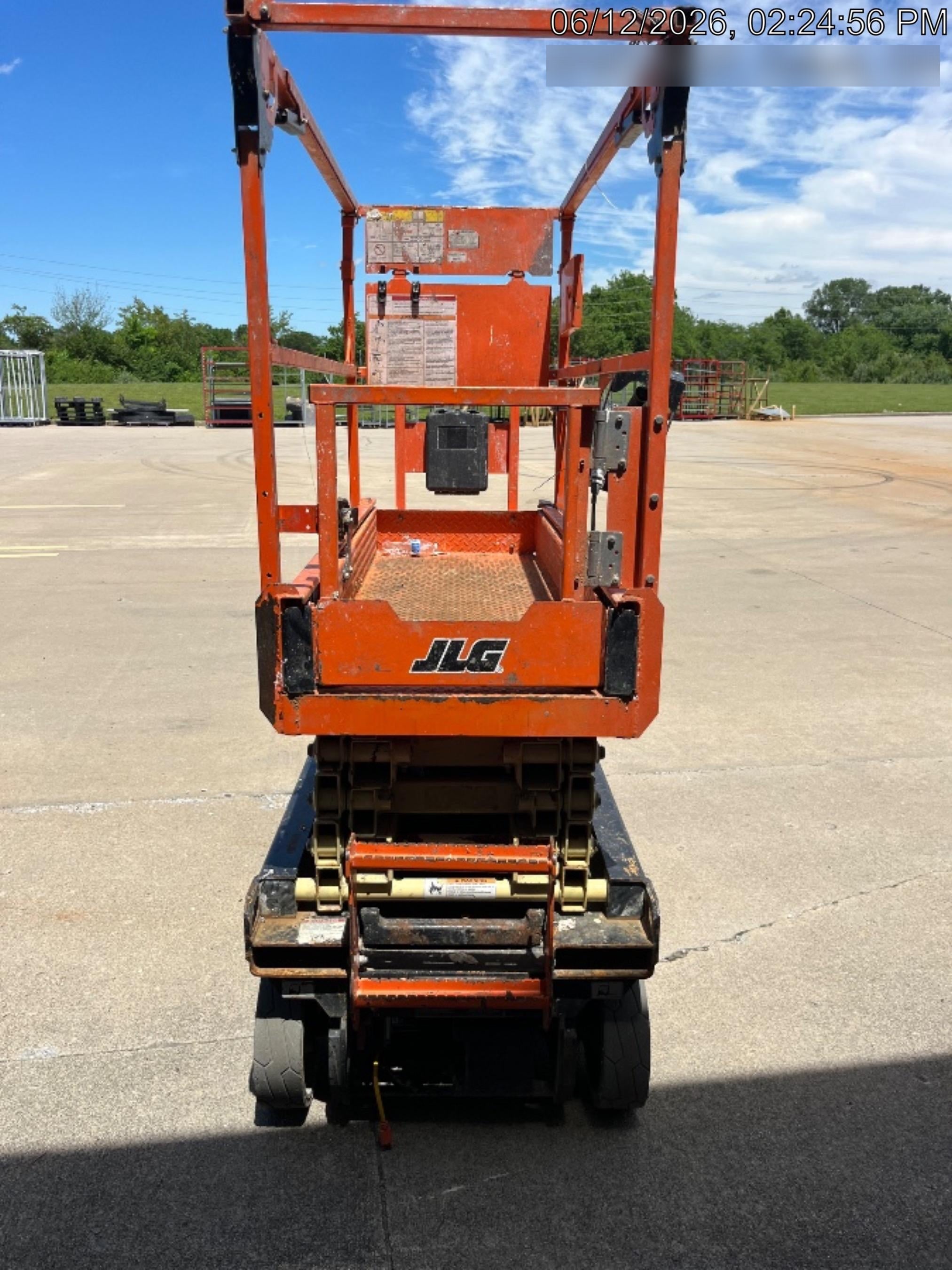 2021 JLG ES1932