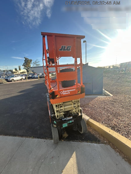 2022 JLG ES2632