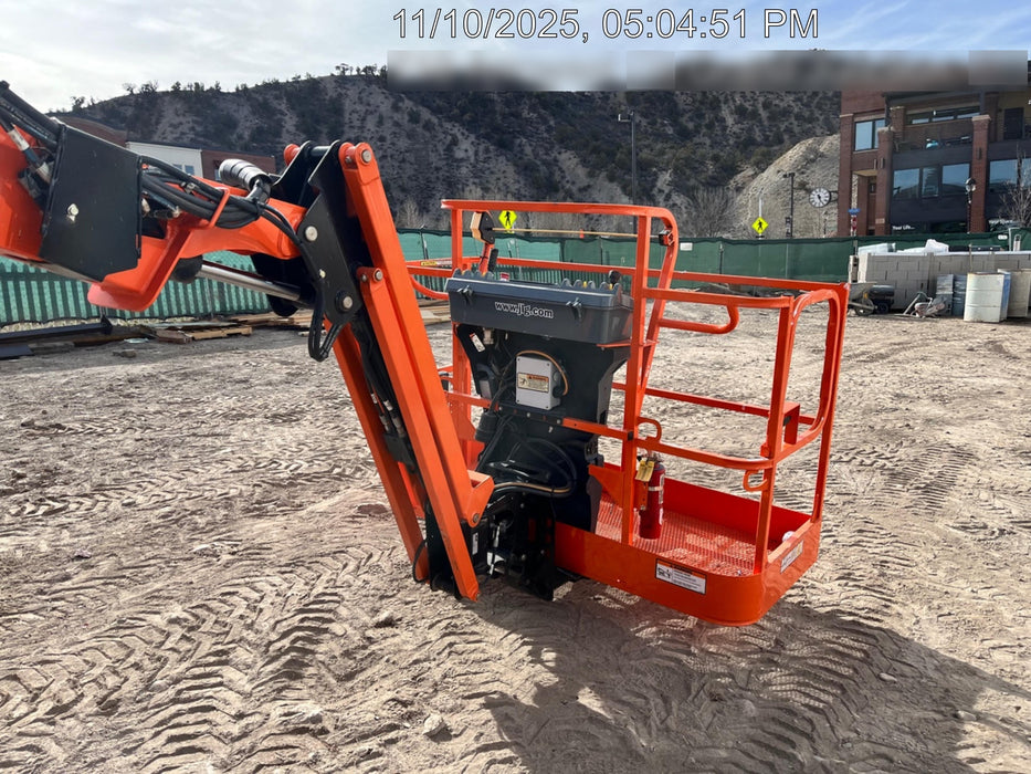 2021 JLG 450AJ