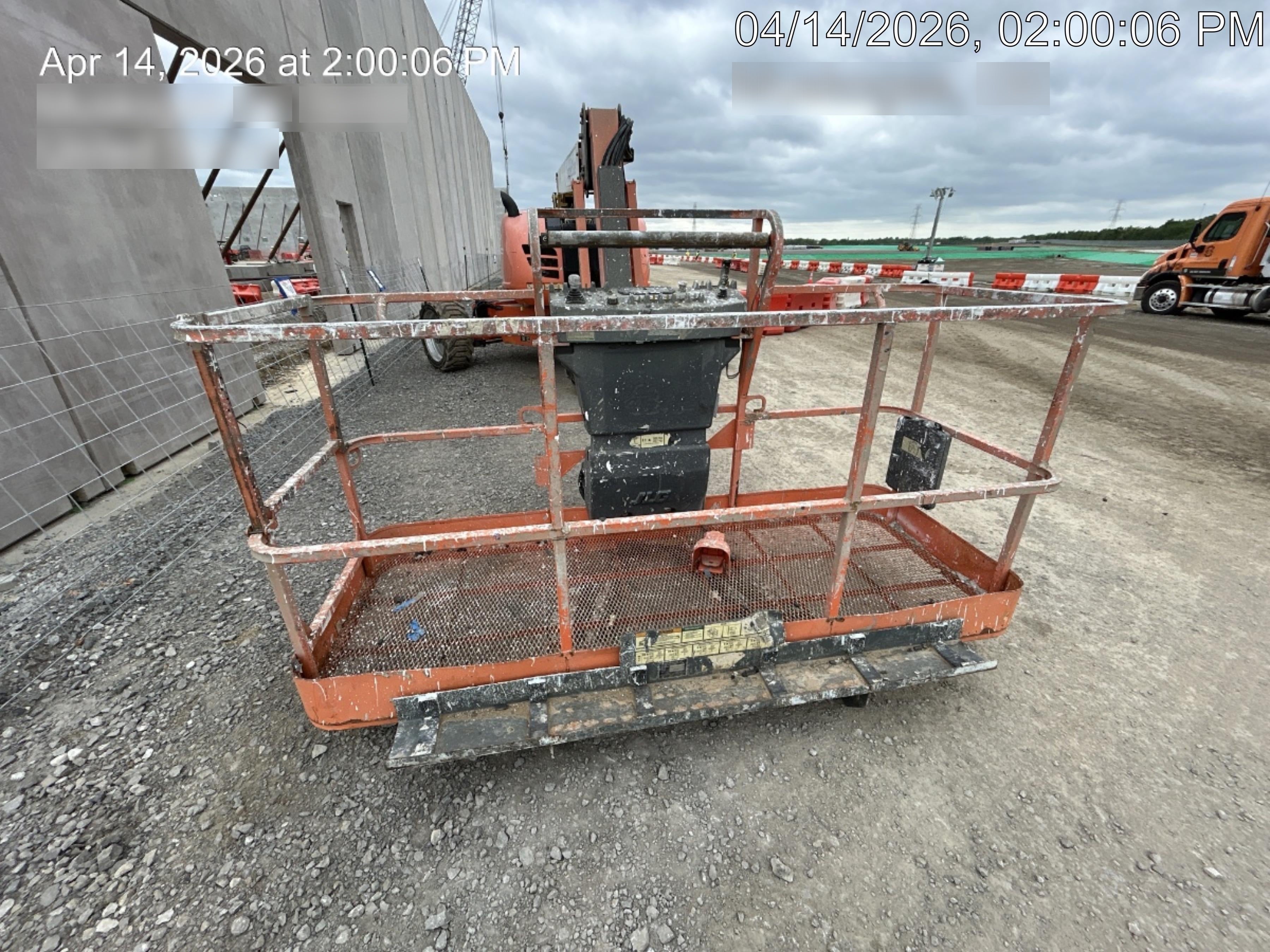 2019 JLG 600AJ