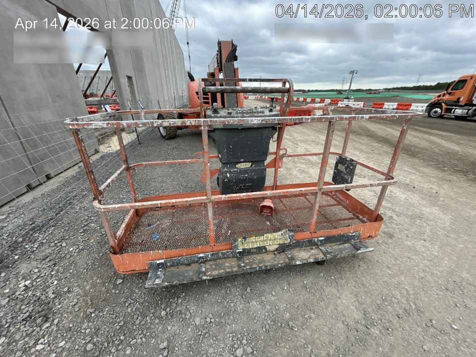 2019 JLG 600AJ