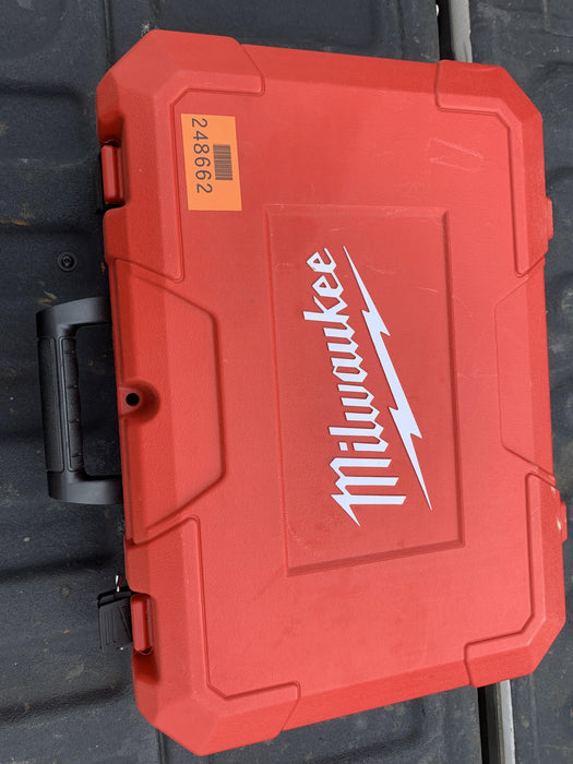 2022 MILWAUKEE 2877-22