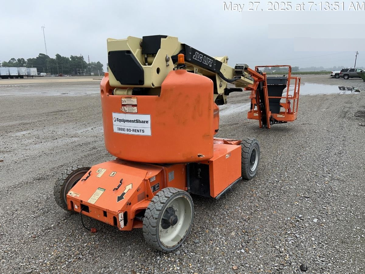 2020 JLG E400AJPN