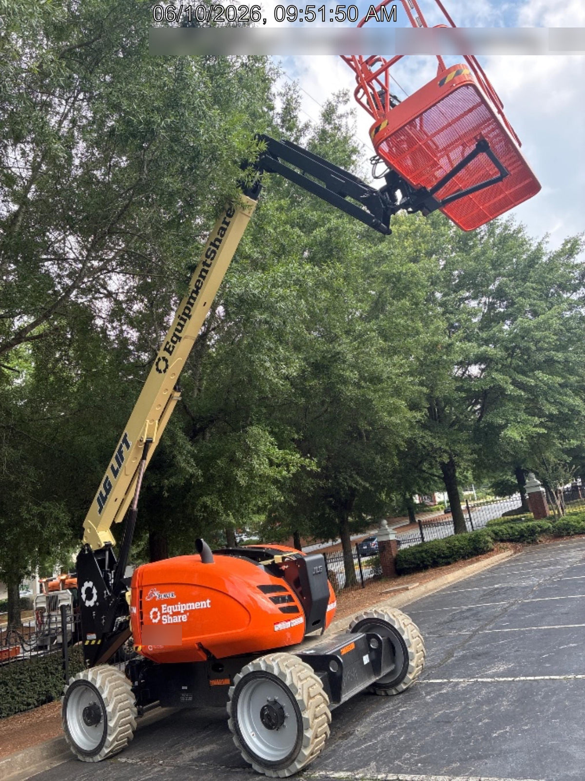 2026 JLG 600AJ