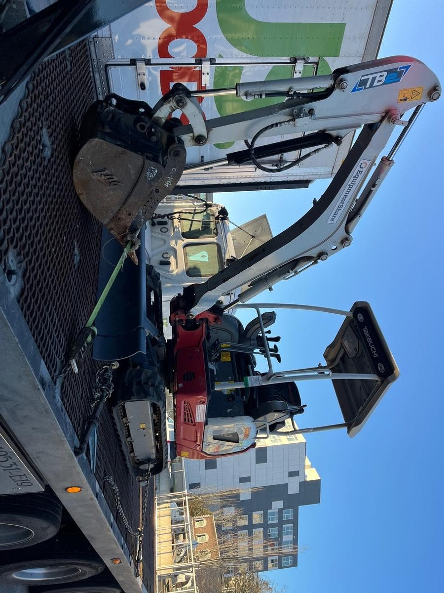 2022 TAKEUCHI TB20e