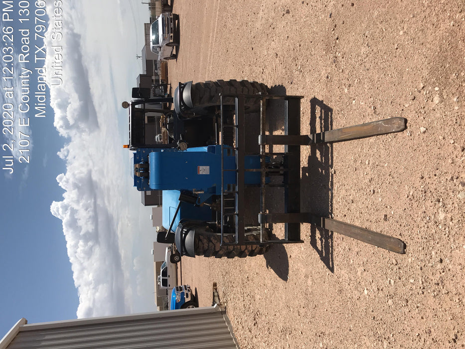 2018 Genie GTH-844 Genie GTH-844 w/Open ROPS, Solid Tires, beacon/work lights, 60" carriage/forks