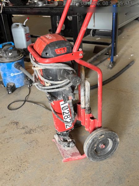 2020 HILTI TE 3000-AVR