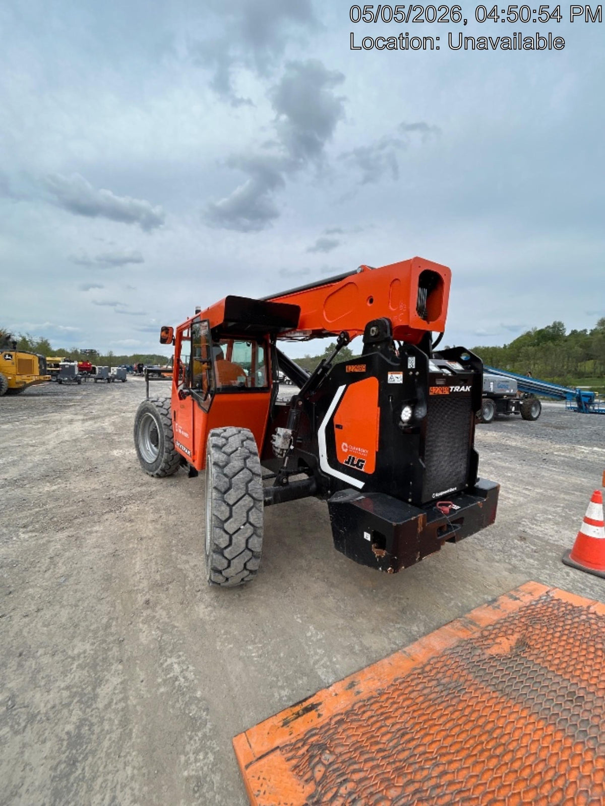 2024 SKYTRAK 8042