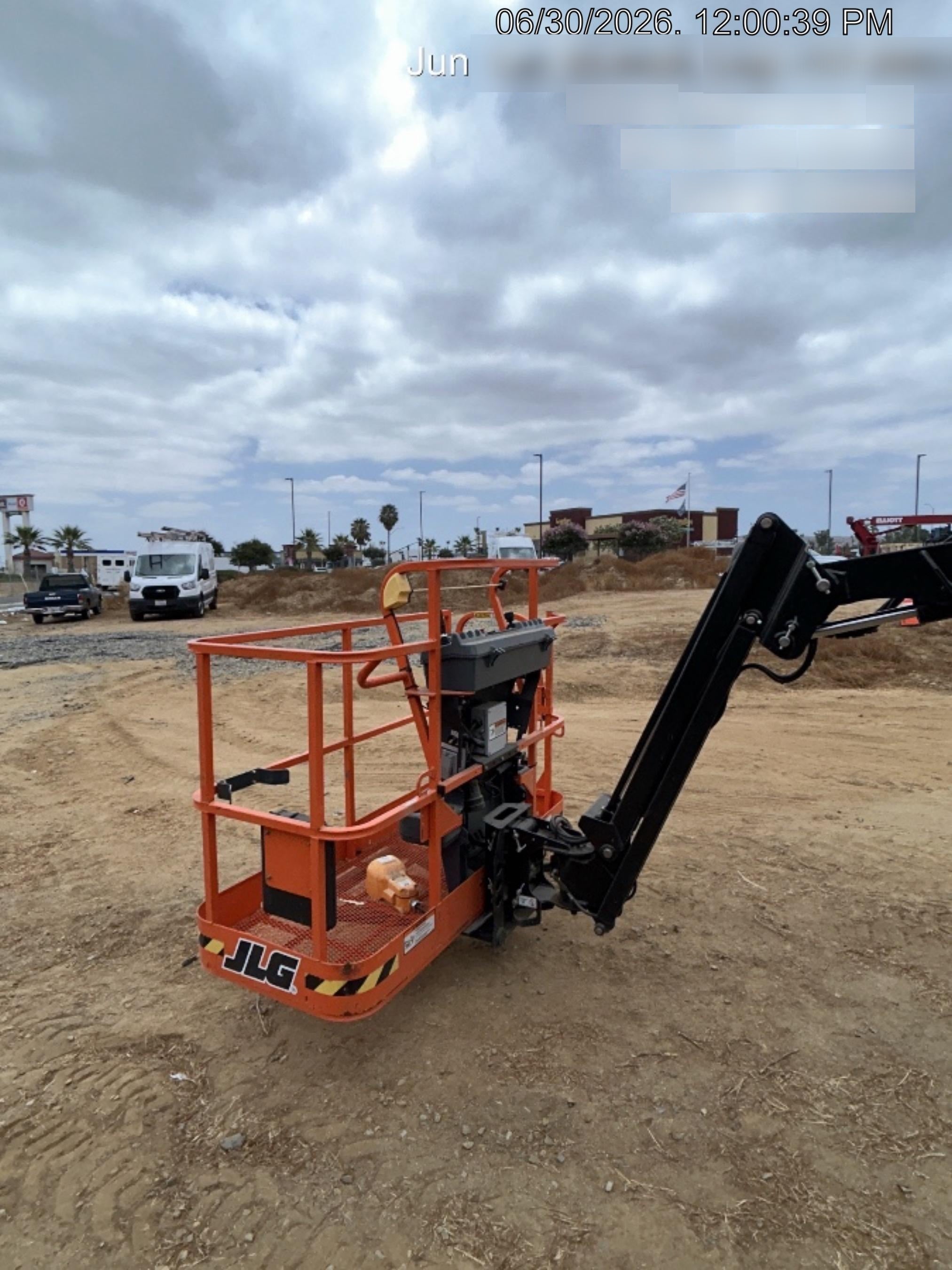 2025 JLG 450AJ