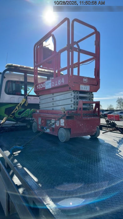 2017 MEC 1330SE 13' Scissor Lift w/2 Year Extended Full Warranty