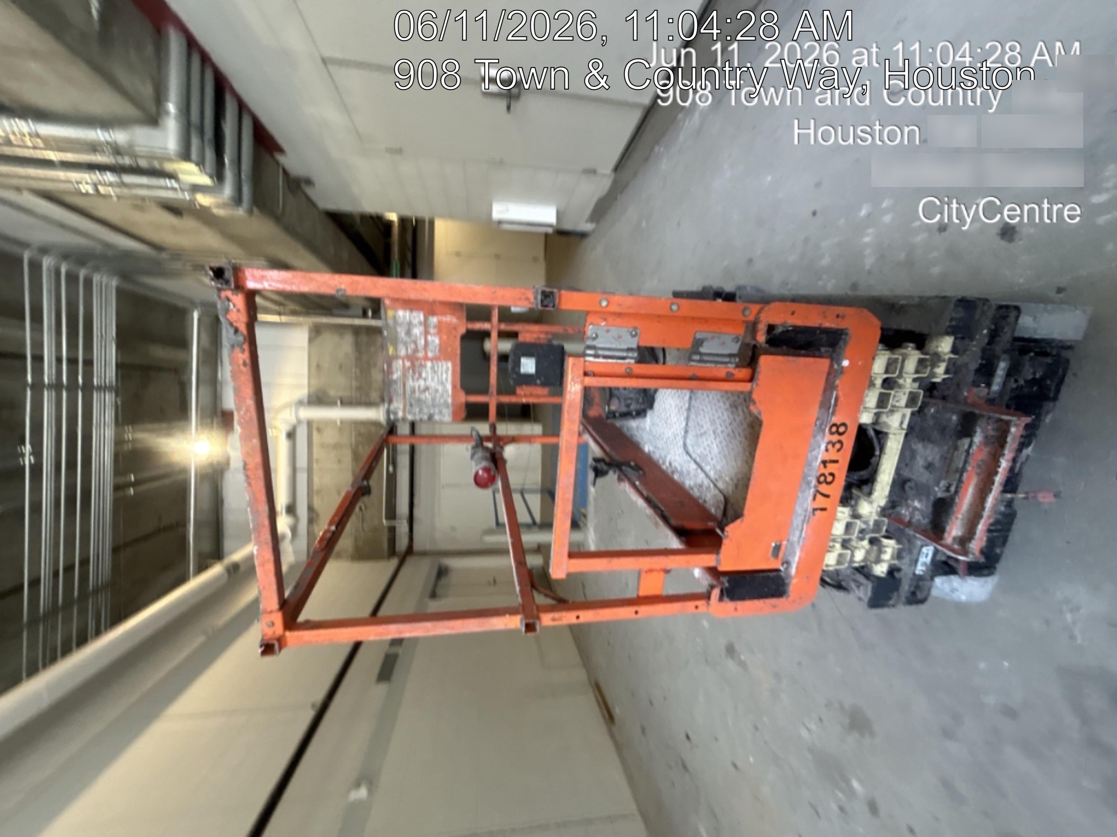 2021 JLG ES1330L