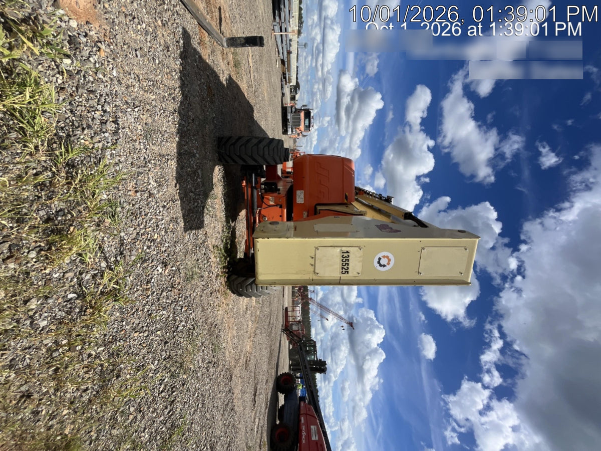 2021 JLG 800AJ