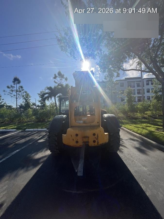 2023 JCB 510-56