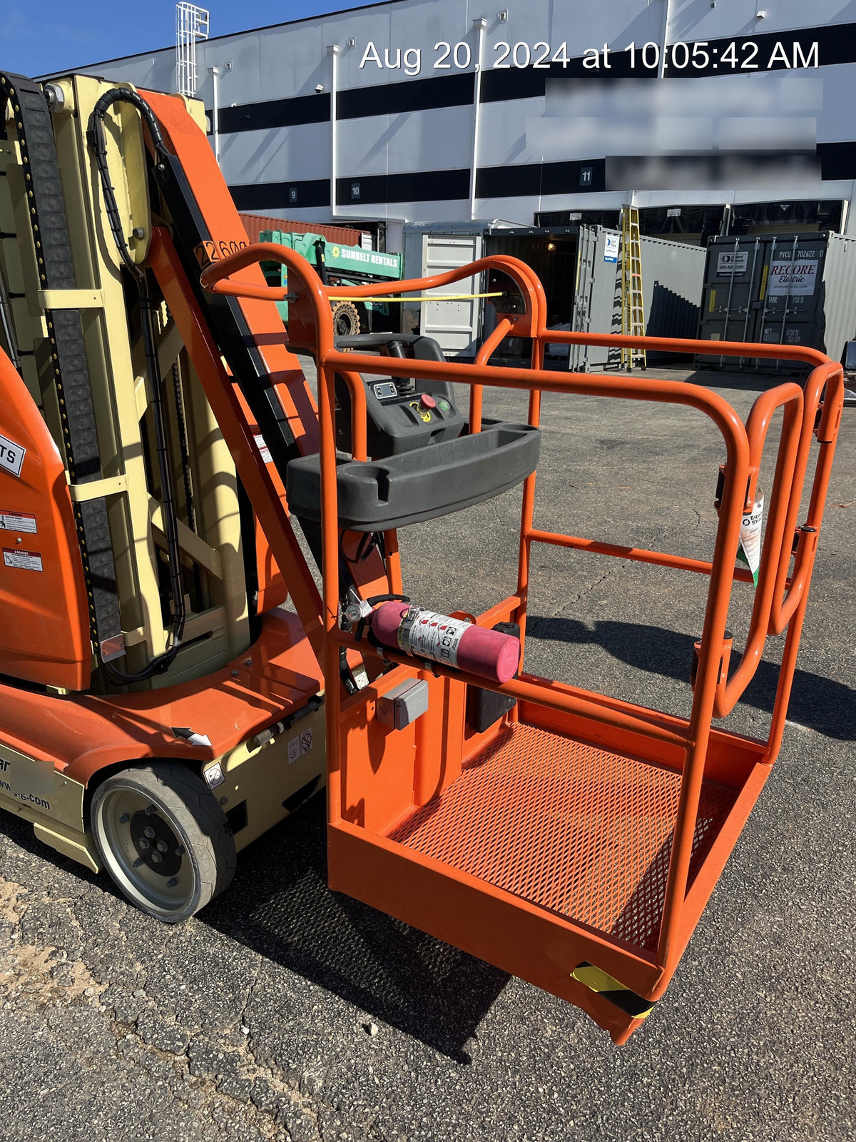 2022 JLG 26E